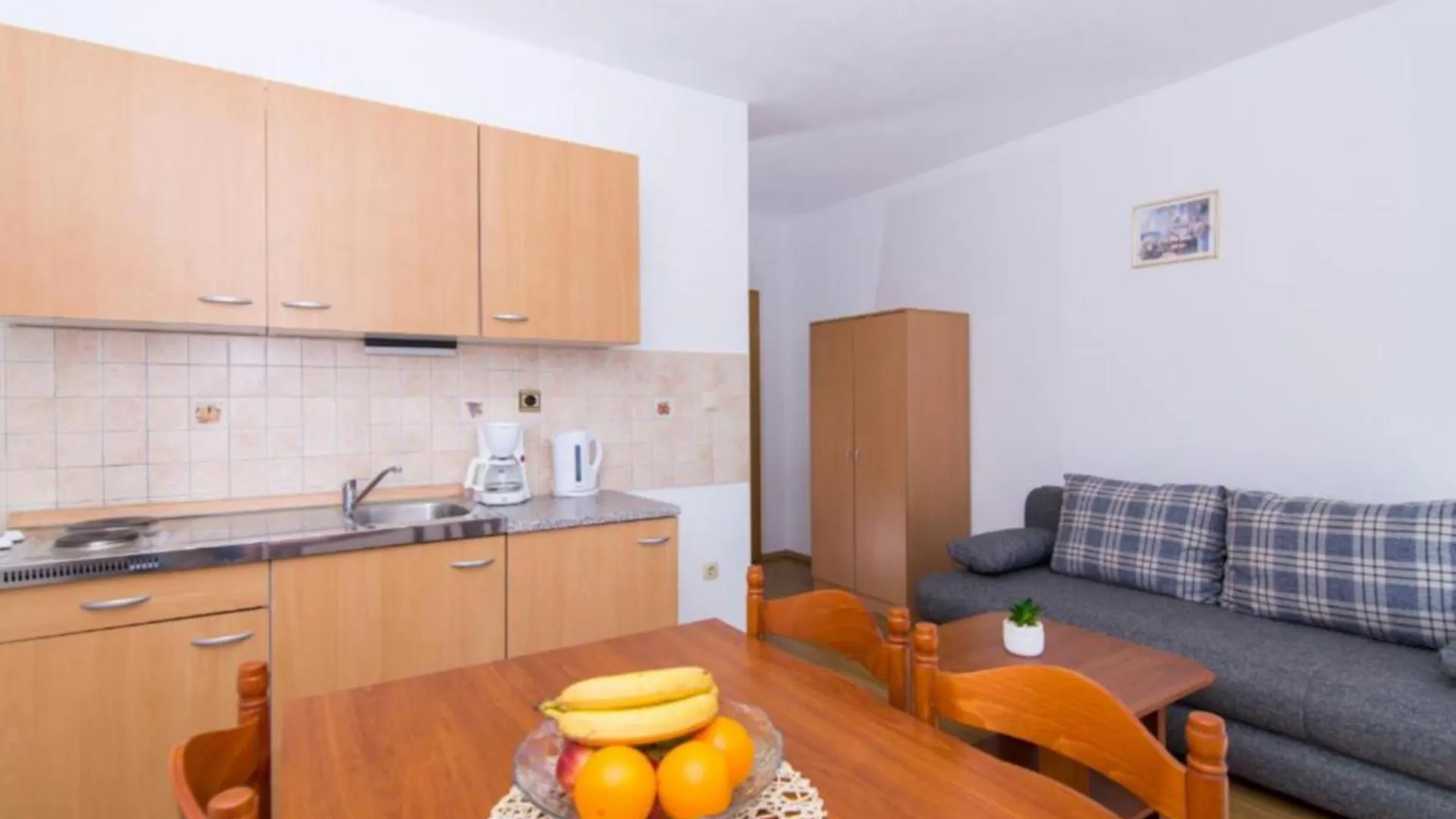 Apartments Mato With Balconies, Garden & The Sea View Seget Vranjica